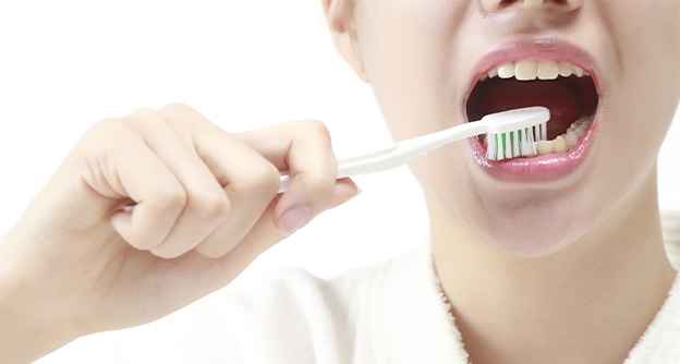 입에서 냄새가 심하다면 이렇게 해결하세요! - 자생의료재단